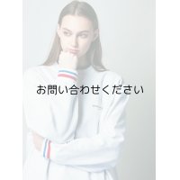 WHIZ 2023 A/W "LINE SWEAT"