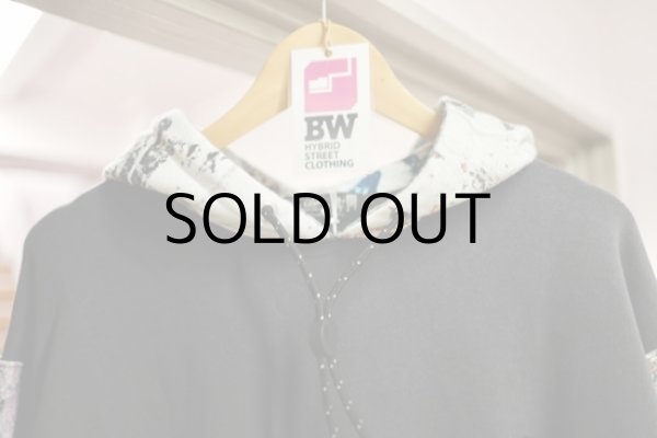 画像15: COLOR BLOCK HOODED SWEAT SHIRT (15)